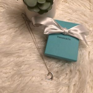 TIFFANY & CO STERLING SILVER NECKLACE